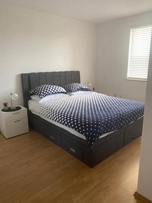 Lovely 3 Bedroom Apartment In Quiet Area W/ Pool Pula Exteriér fotografie
